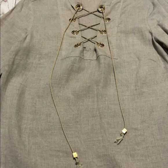 3/30$ Michael Kors linen long sleeve blouse lace up M - Picture 2 of 5